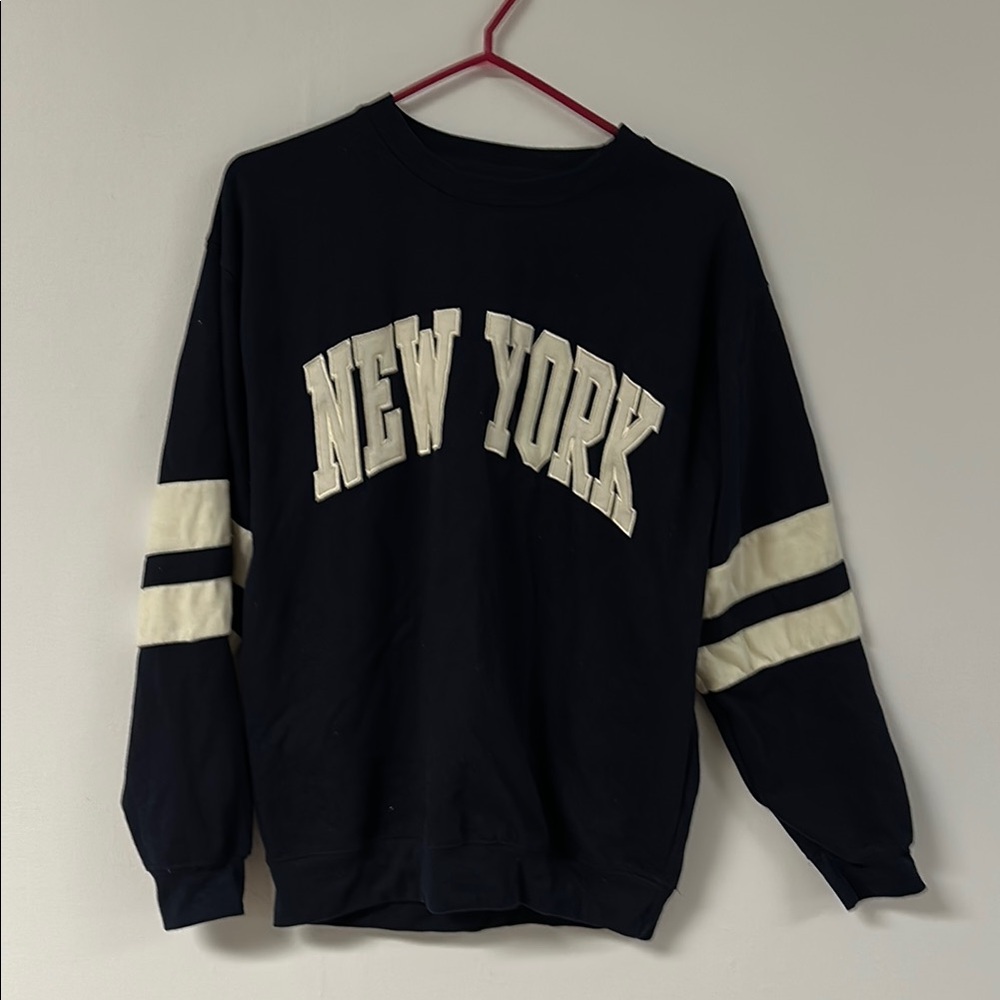 Black and White Crew Neck Sweater with New York Text